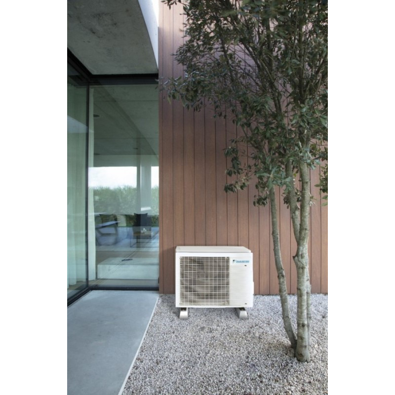 Дизайнерский кондиционер Daikin Emura Silver FTXJ25AS/RXJ25A