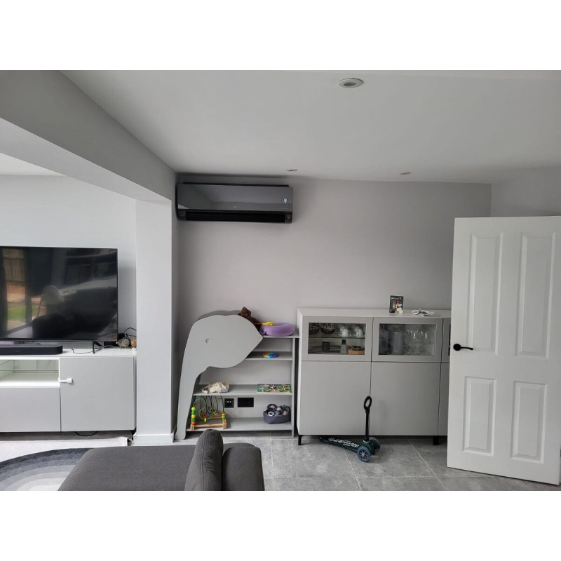 Кондиционер LG Artcool Mirror UV AC09BK