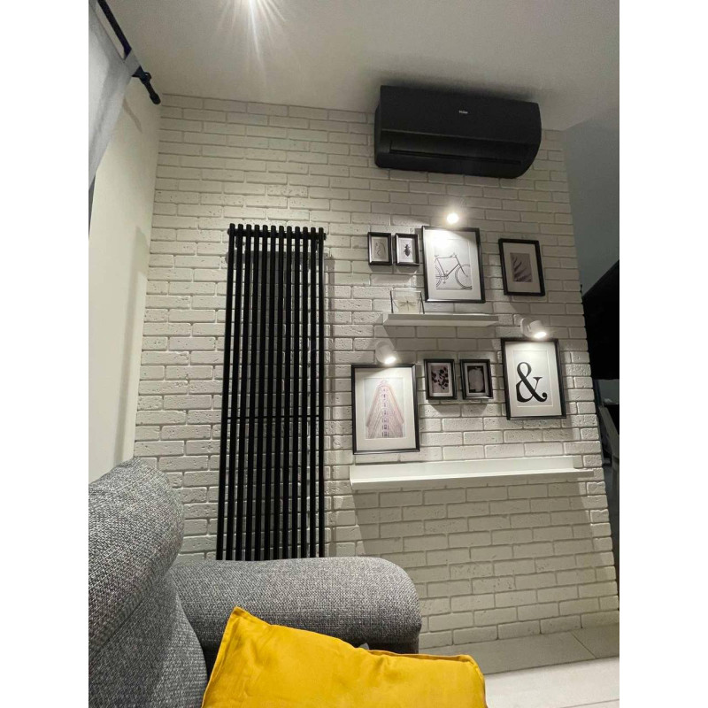 Дизайнерский вертикальный радиатор Betatherm Praktikum 463x1800x57 RAL 9016M Black