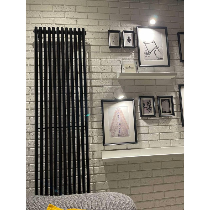 Дизайнерский вертикальный радиатор Betatherm Praktikum 463x1800x57 RAL 9016M Black