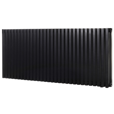 Дизайнерский горизонтальный радиатор отопления Betatherm Quantum 1205x500x79 RAL 9005M Black (BQ 2050/30 9005M 88)