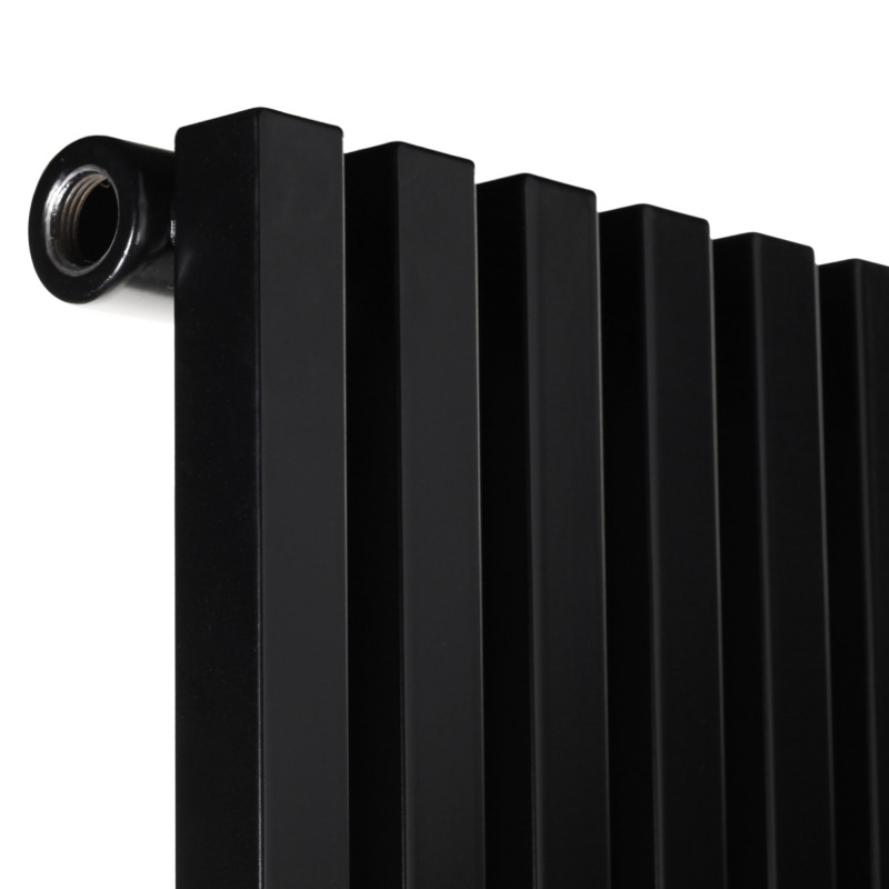 Дизайнерский вертикальный радиатор отопления Betatherm Quantum 485x1800x57 RAL 9005M Black
