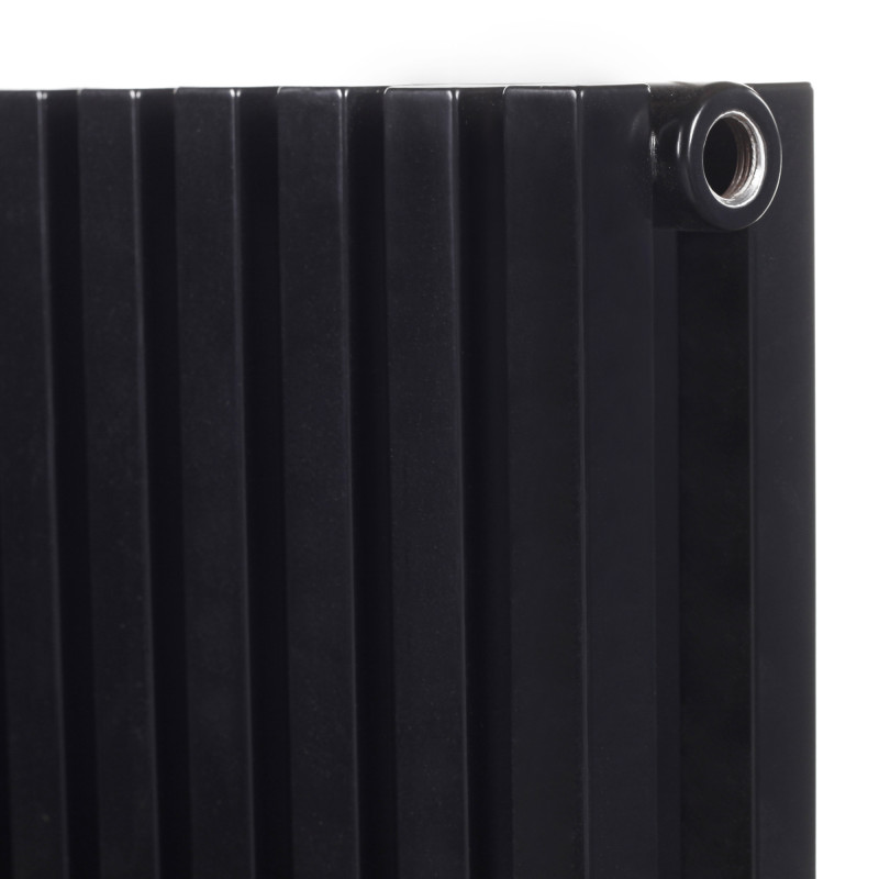 Дизайнерський горизонтальний радіатор опалення Betatherm Quantum 845x500x79 RAL 9005M Black